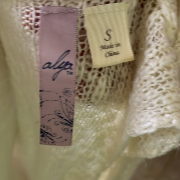 Alya Full Length Vest - Picture 5 of 5